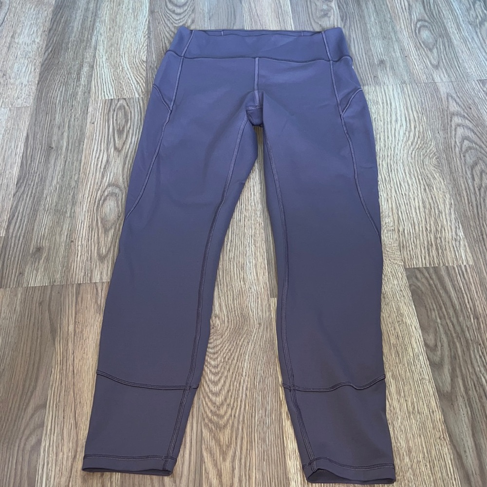 Lululemon in movement arctic plum leggings sz 8